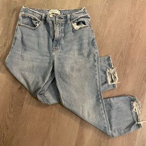 Abercrombie Straight Distressed Ankle Jeans